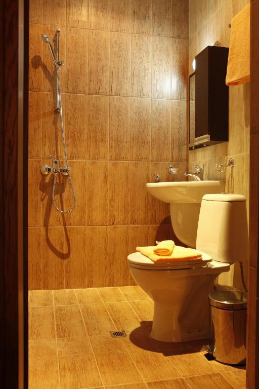 Family Hotel Dinchova Kushta Rozhen Habitación foto