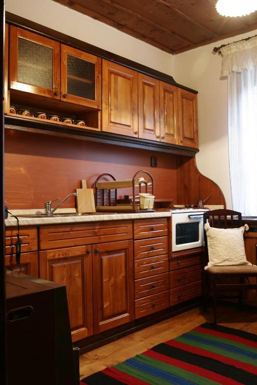 Family Hotel Dinchova Kushta Rozhen Habitación foto